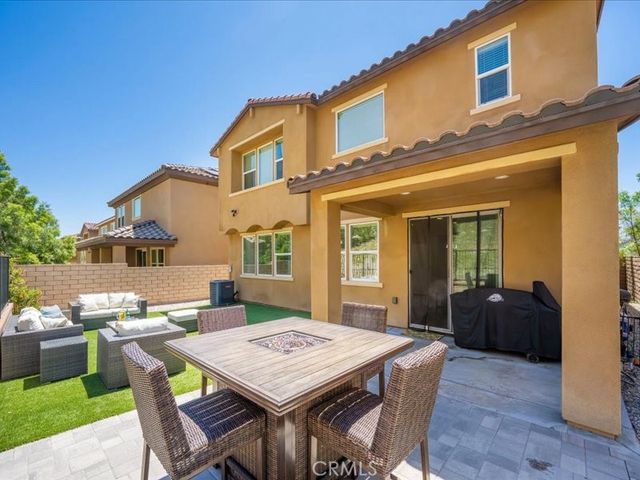 27364 Ellery Place, Saugus, CA 91350