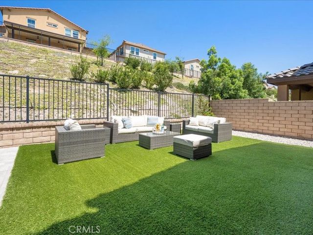 27364 Ellery Place, Saugus, CA 91350