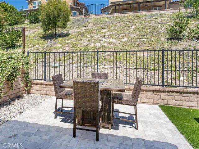 27364 Ellery Place, Saugus, CA 91350
