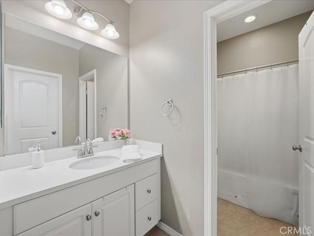 27364 Ellery Place, Saugus, CA 91350