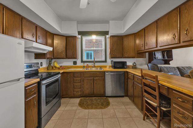 630 N Denwood Street, Dearborn, MI 48128