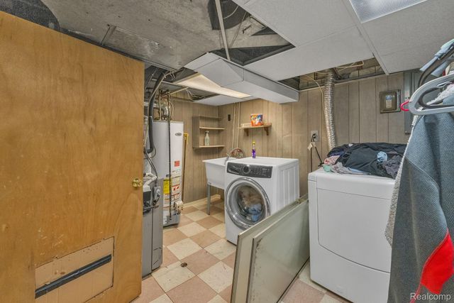 630 N Denwood Street, Dearborn, MI 48128