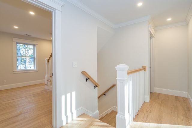 6 Briar Ln, Natick, MA 01760