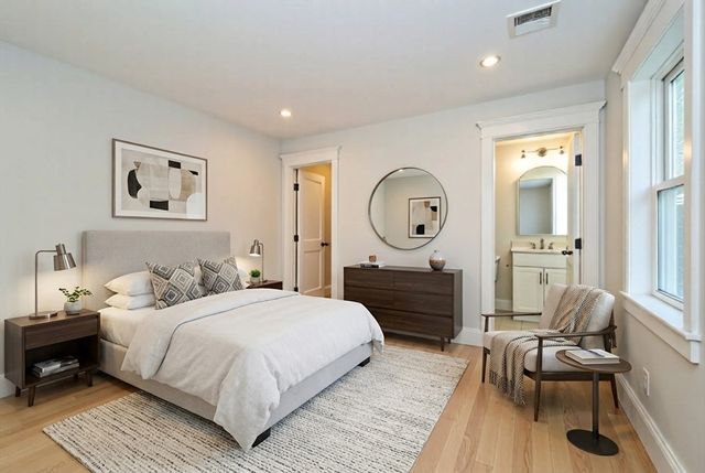 6 Briar Ln, Natick, MA 01760