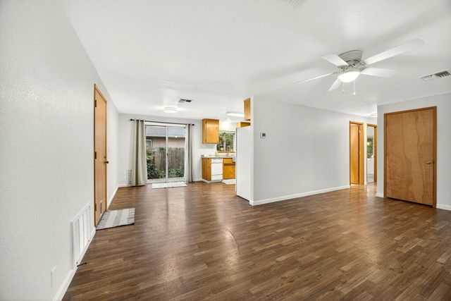 815 SE 11th Street, Grants Pass, OR 97526