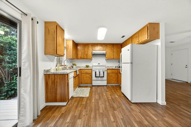 815 SE 11th Street, Grants Pass, OR 97526