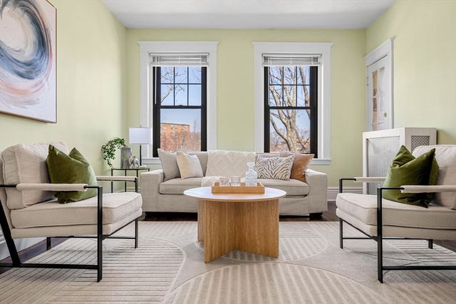 1758 Commonwealth Ave 12, Boston, MA 02135