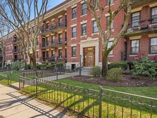 1758 Commonwealth Ave 12, Boston, MA 02135