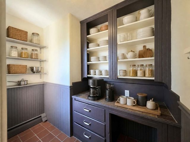 90 Congress St 4R, Salem, MA 01970