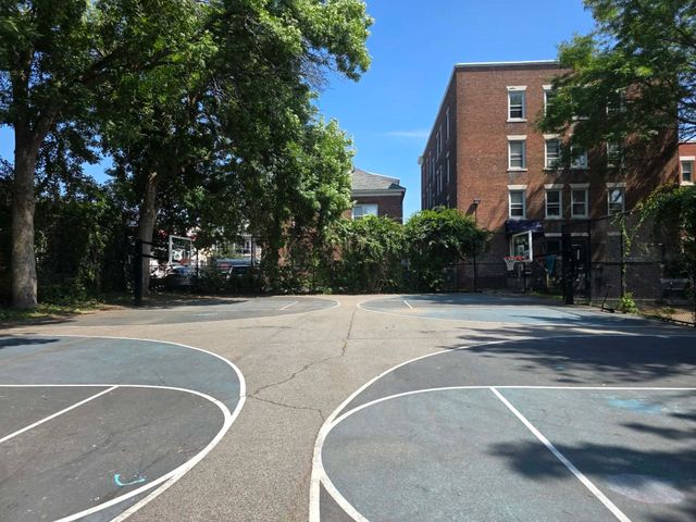 90 Congress St 4R, Salem, MA 01970