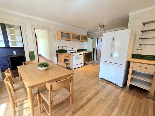 90 Congress St 4R, Salem, MA 01970