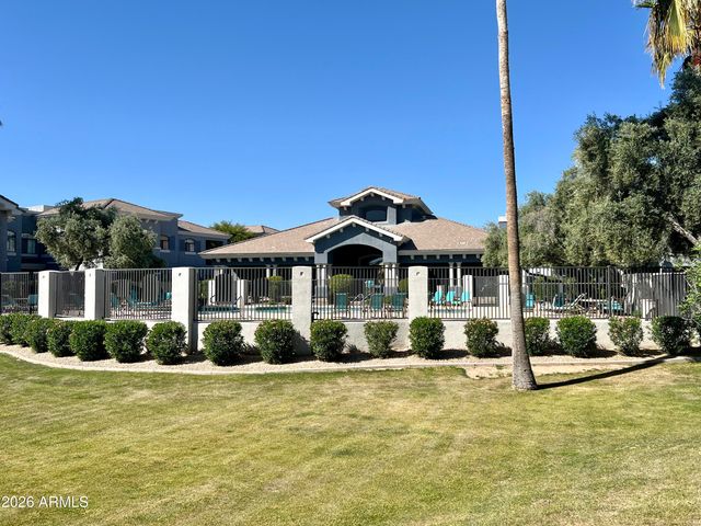 295 N Rural Road 136, Chandler, AZ 85226