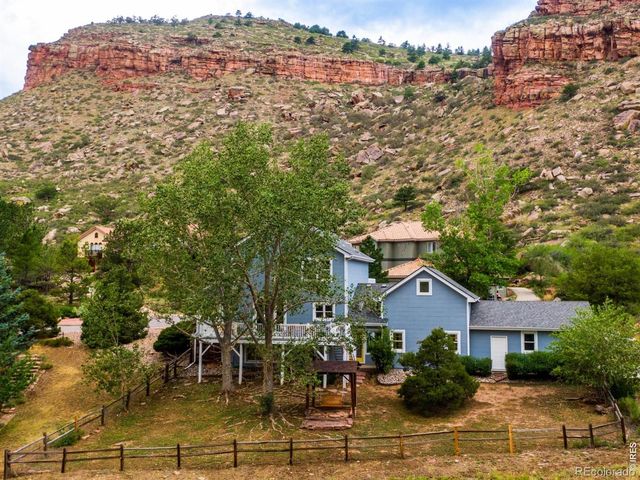 9 Eagle Nest Lane, Lyons, CO 80540