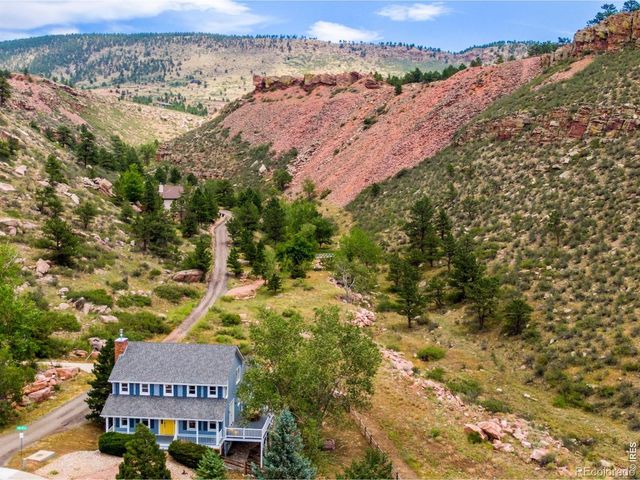 9 Eagle Nest Lane, Lyons, CO 80540