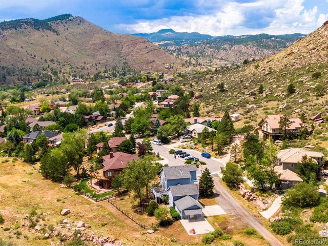 9 Eagle Nest Lane, Lyons, CO 80540
