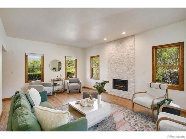 9 Eagle Nest Lane, Lyons, CO 80540