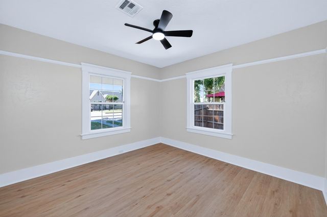 930 N Arthur Avenue, Fresno, CA 93728