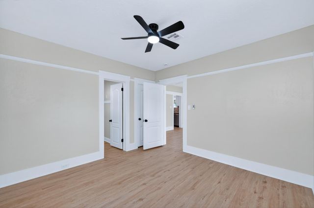 930 N Arthur Avenue, Fresno, CA 93728