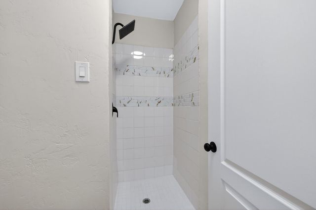930 N Arthur Avenue, Fresno, CA 93728
