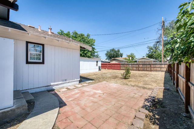 930 N Arthur Avenue, Fresno, CA 93728