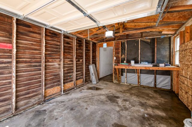 930 N Arthur Avenue, Fresno, CA 93728