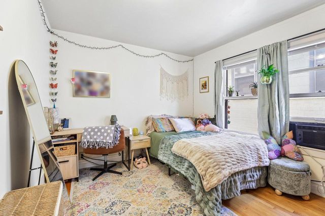 926 Spaight Street, Madison, WI 53703