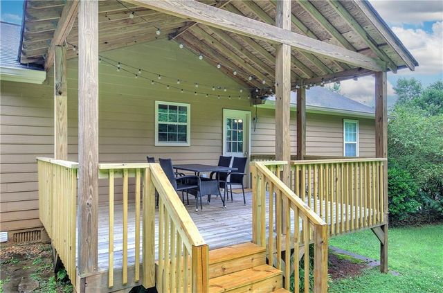 427 Jewell Cole Road, Hiram, GA 30141