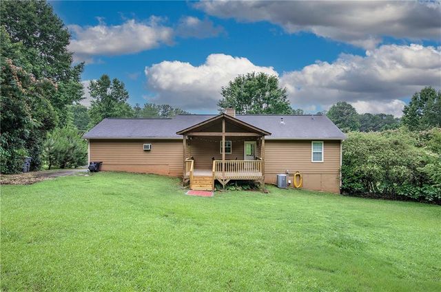 427 Jewell Cole Road, Hiram, GA 30141