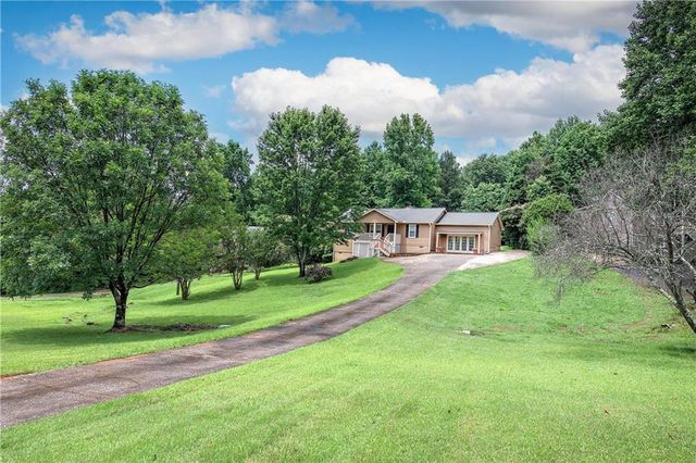 427 Jewell Cole Road, Hiram, GA 30141