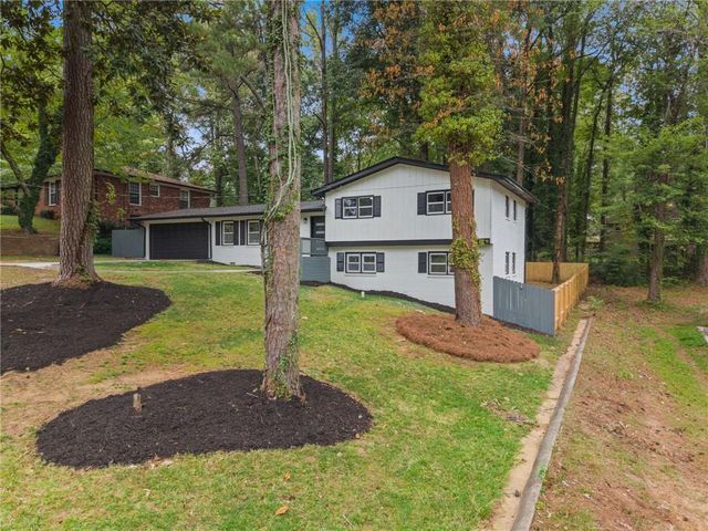 2921 Pine Valley Circle, East Point, GA 30344