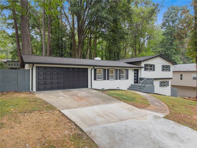 2921 Pine Valley Circle, East Point, GA 30344