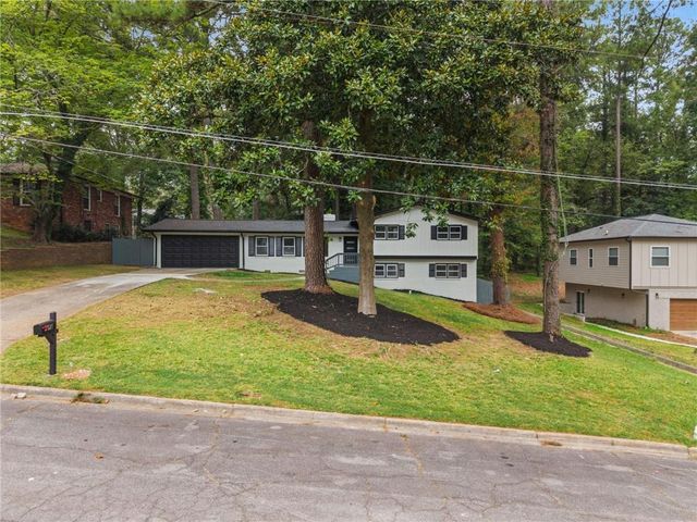 2921 Pine Valley Circle, East Point, GA 30344