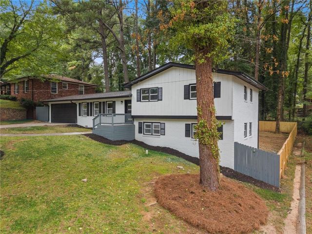 2921 Pine Valley Circle, East Point, GA 30344