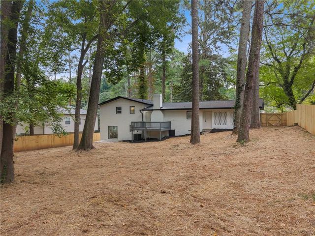 2921 Pine Valley Circle, East Point, GA 30344