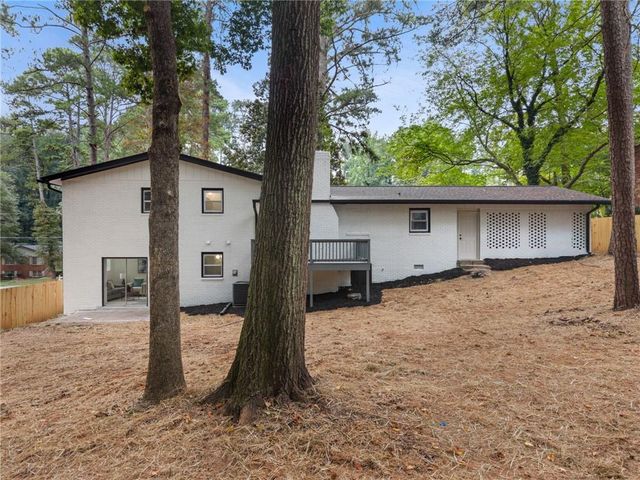 2921 Pine Valley Circle, East Point, GA 30344