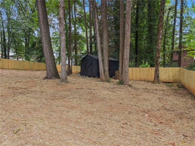 2921 Pine Valley Circle, East Point, GA 30344