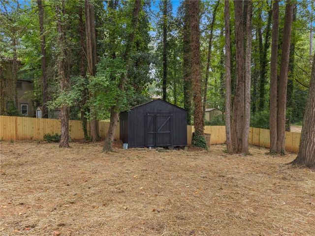 2921 Pine Valley Circle, East Point, GA 30344