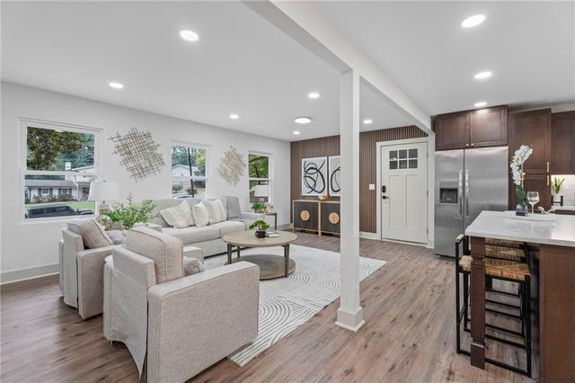 2921 Pine Valley Circle, East Point, GA 30344