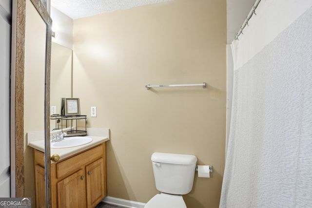 5339 Creekview Lane, Morrow, GA 30260