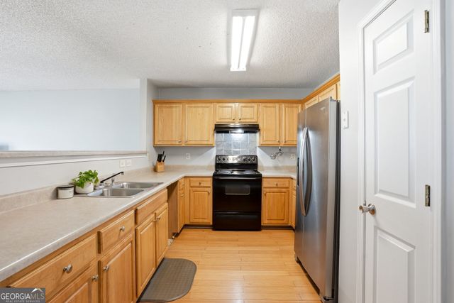 5339 Creekview Lane, Morrow, GA 30260