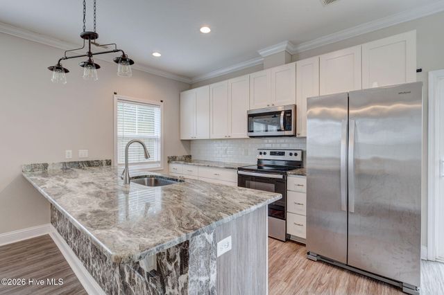 720 S 9th Street, Wilmington, NC 28401