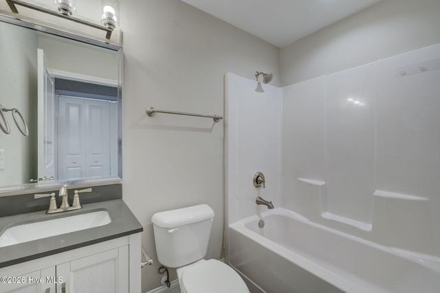 720 S 9th Street, Wilmington, NC 28401