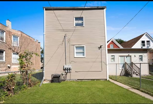 7144 S INGLESIDE Avenue, Chicago, IL 60621