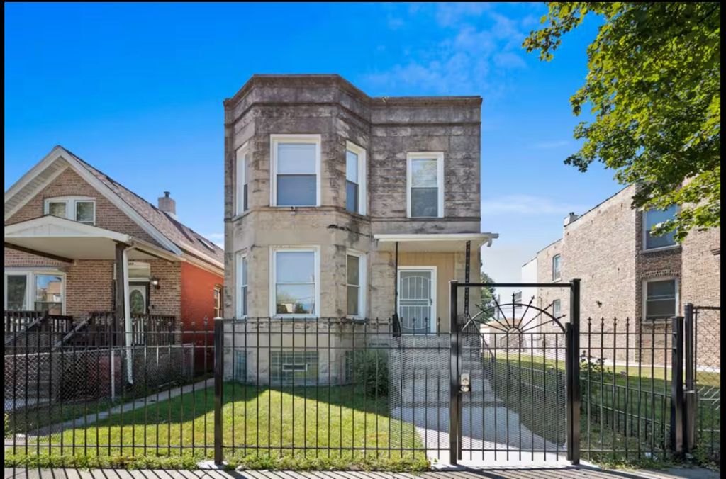 7144 S INGLESIDE Avenue, Chicago, IL 60621