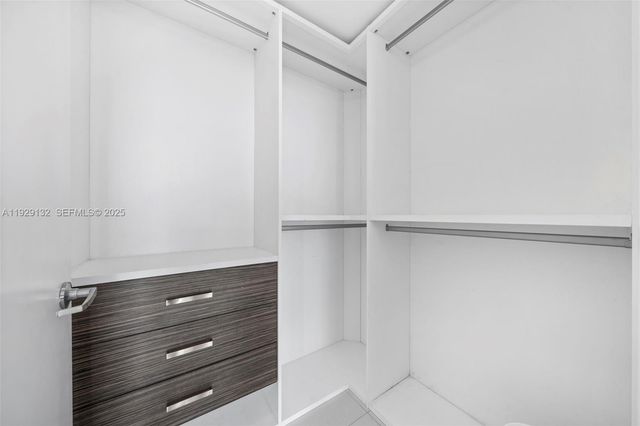 92 SW 3rd St 4610, Miami, FL 33130