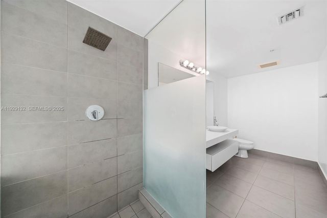 92 SW 3rd St 4610, Miami, FL 33130