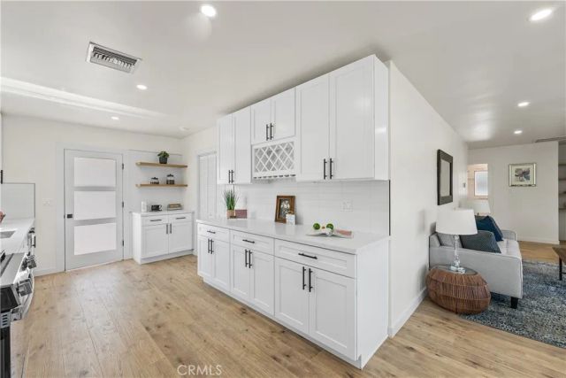 9753 Mercedes Avenue, Arleta, CA 91331