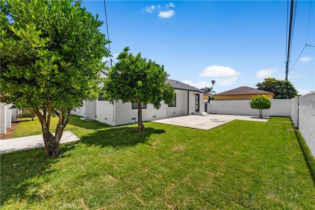 9753 Mercedes Avenue, Arleta, CA 91331