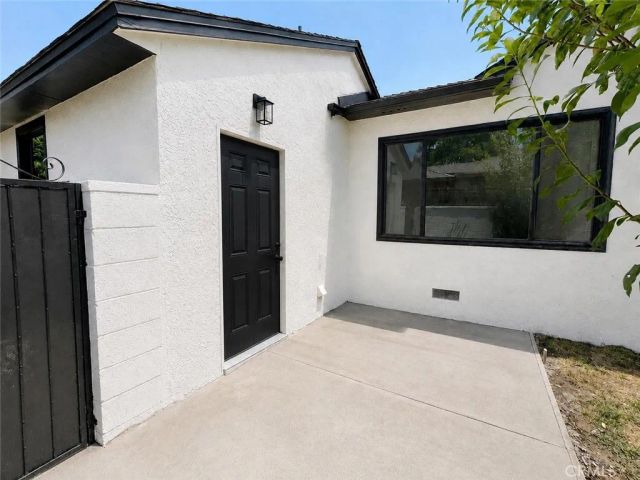 9753 Mercedes Avenue, Arleta, CA 91331
