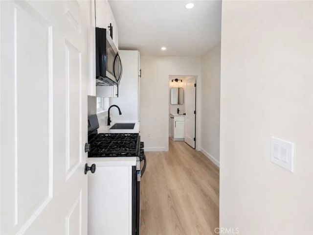 9753 Mercedes Avenue, Arleta, CA 91331